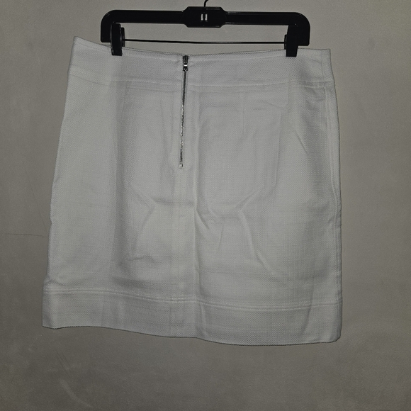 Talbots Classic White Mini Skirt - Picture 2 of 7